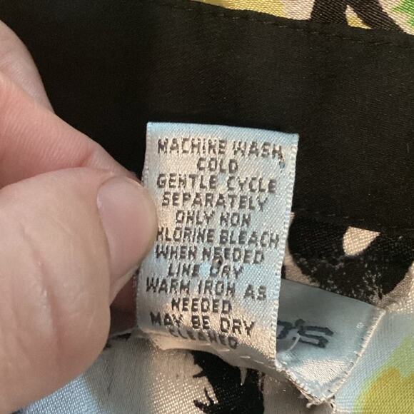 Chico's Womens Button Up Shirt L Large Black White Silk Blend Artsy Boho Work - Picture 7 of 7